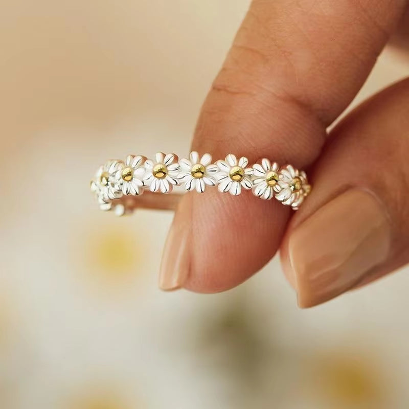 925 Sterling Silver Opening Women’S Rings New Small Daisy Designed Finger Accessories Fresh Exquisite Daily Wear Jewelry