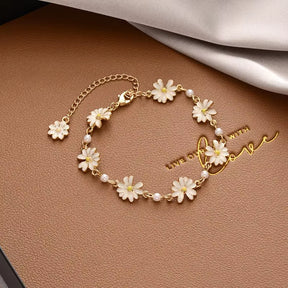 New Korean Fashion Elegant Inlaid Rhinestone Bracelets Yellow Flower Charm Bracelet for Women Gold Color Luxury Jewelry Gifts