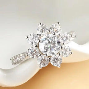 1/2CT Full Moissanite Ring S925 Silver Plated 18K Women Sunflower Engagement Wedding Rings Gifts Fine Jewelry Certificate